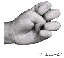 道家符咒步罡踏斗法术时步法和技能与指印图解【符咒】 道家符咒步罡踏斗法术时步法和技能与指印图解【符咒】