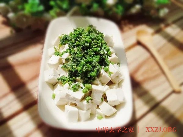 “树上的蔬菜，舌尖上的春味”，教您椿芽健康吃法！