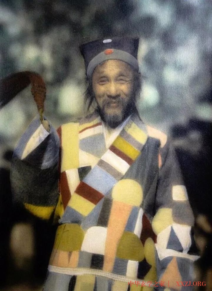 实拍,百年前中国道士的真实形象,真正的仙风道骨! 实拍,百年前中国道士的真实形象,真正的仙风道骨!
