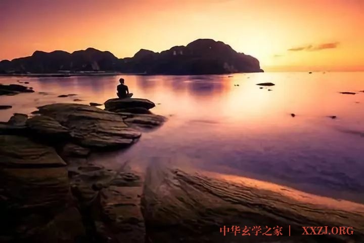 打坐练功时舌抵上腭的正确位置到底在哪?99%的人都做错了! 打坐练功时舌抵上腭的正确位置到底在哪?99%的人都做错了!